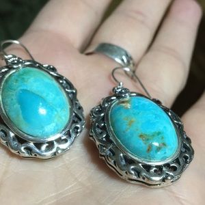 BBJ 925 Silver turquoise oval pierced earrings NEW